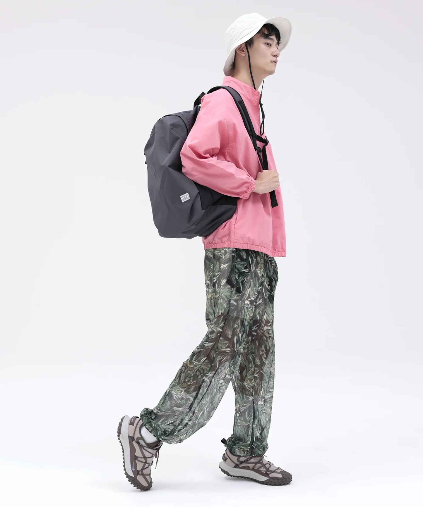 《環保材質》EGG BAG MEGA〈BEIGE〉 容量30L 學校用 休閒用 再生聚酯纖維【年齡8歲至成人】