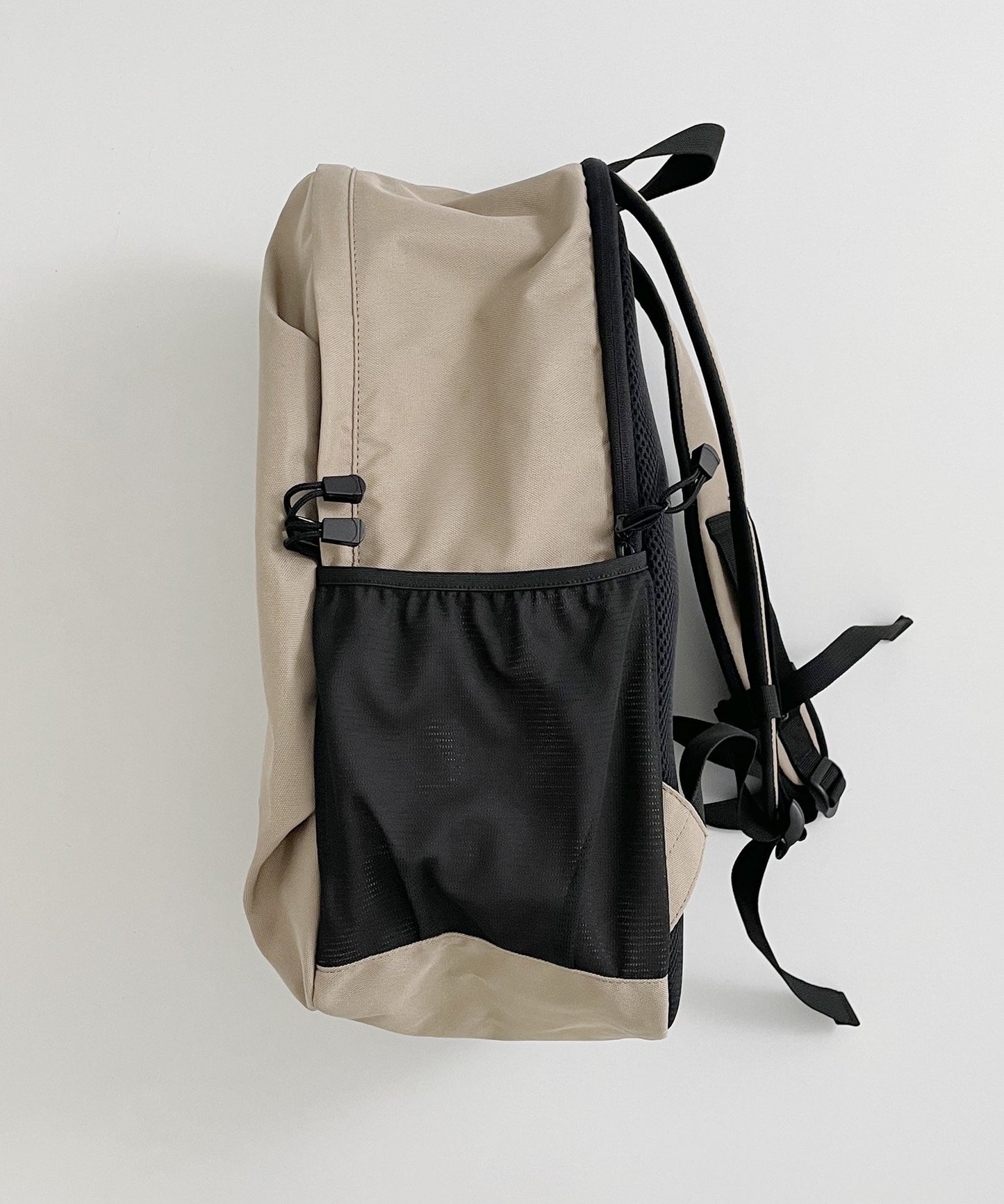 《環保材質》EGG BAG MEGA〈BEIGE〉 容量30L 學校用 休閒用 再生聚酯纖維【年齡8歲至成人】