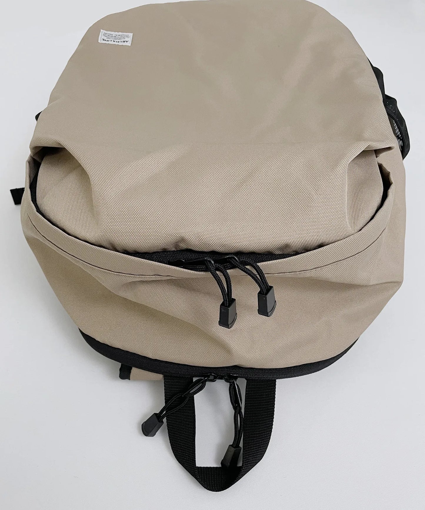 《環保材質》EGG BAG MEGA〈BEIGE〉 容量30L 學校用 休閒用 再生聚酯纖維【年齡8歲至成人】