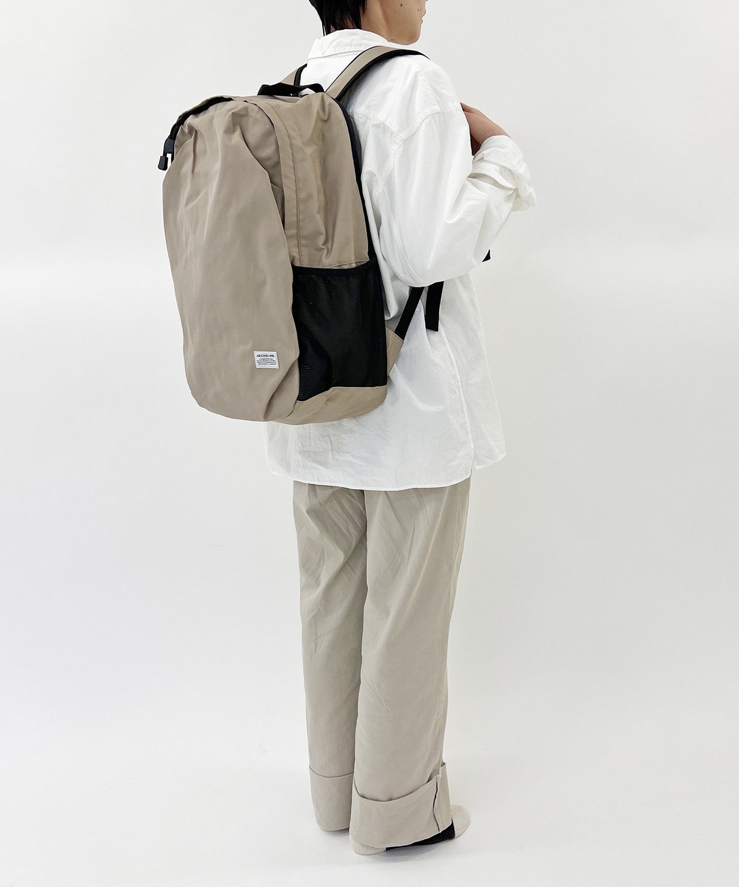《環保材質》EGG BAG MEGA〈BEIGE〉 容量30L 學校用 休閒用 再生聚酯纖維【年齡8歲至成人】