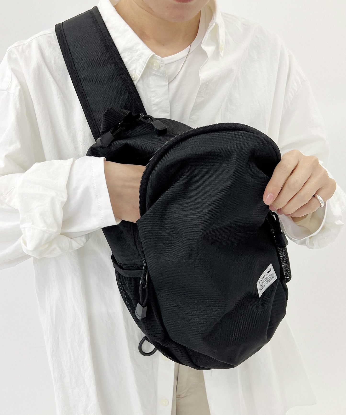 《環境配慮素材》COMPACT DAY BAG 容量6L 散歩 レジャー リサイクルポリエステル［対象年齢4才～大人］