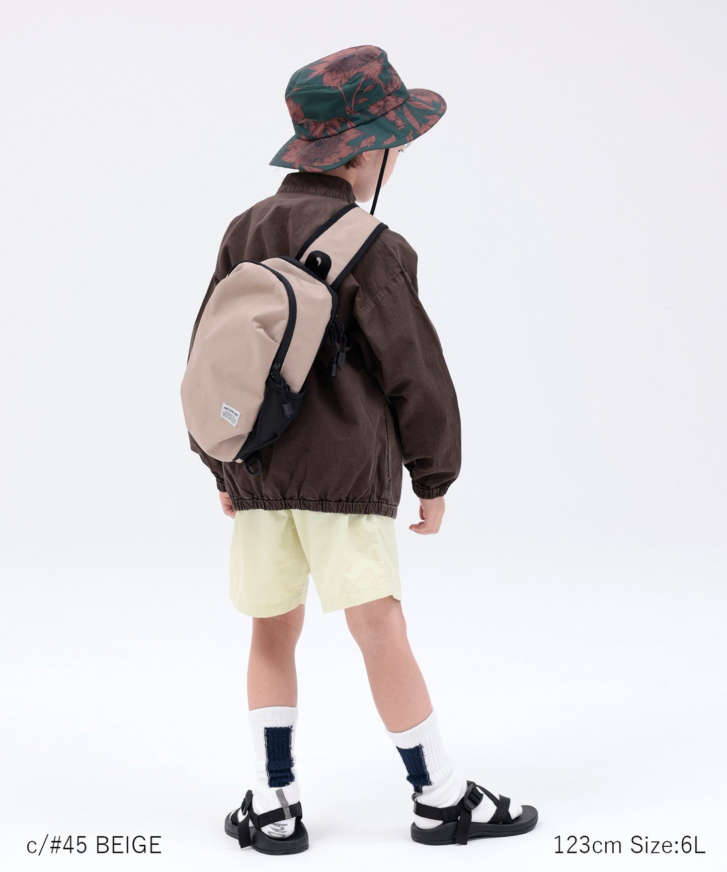 《環保材質》COMPACT DAY BAG〈BEIGE〉 容量 6L 散步休閒 再生聚酯纖維 【年齡4歲至成人】