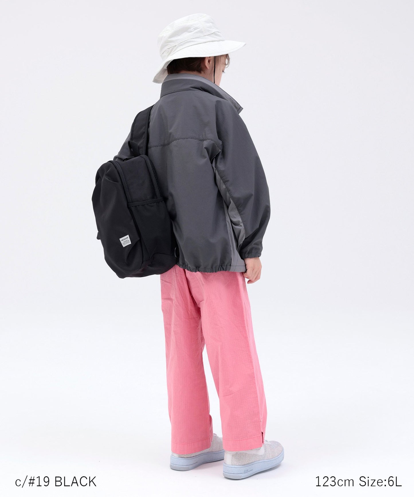 《環境配慮素材》COMPACT DAY BAG 容量6L 散歩 レジャー リサイクルポリエステル［対象年齢4才～大人］