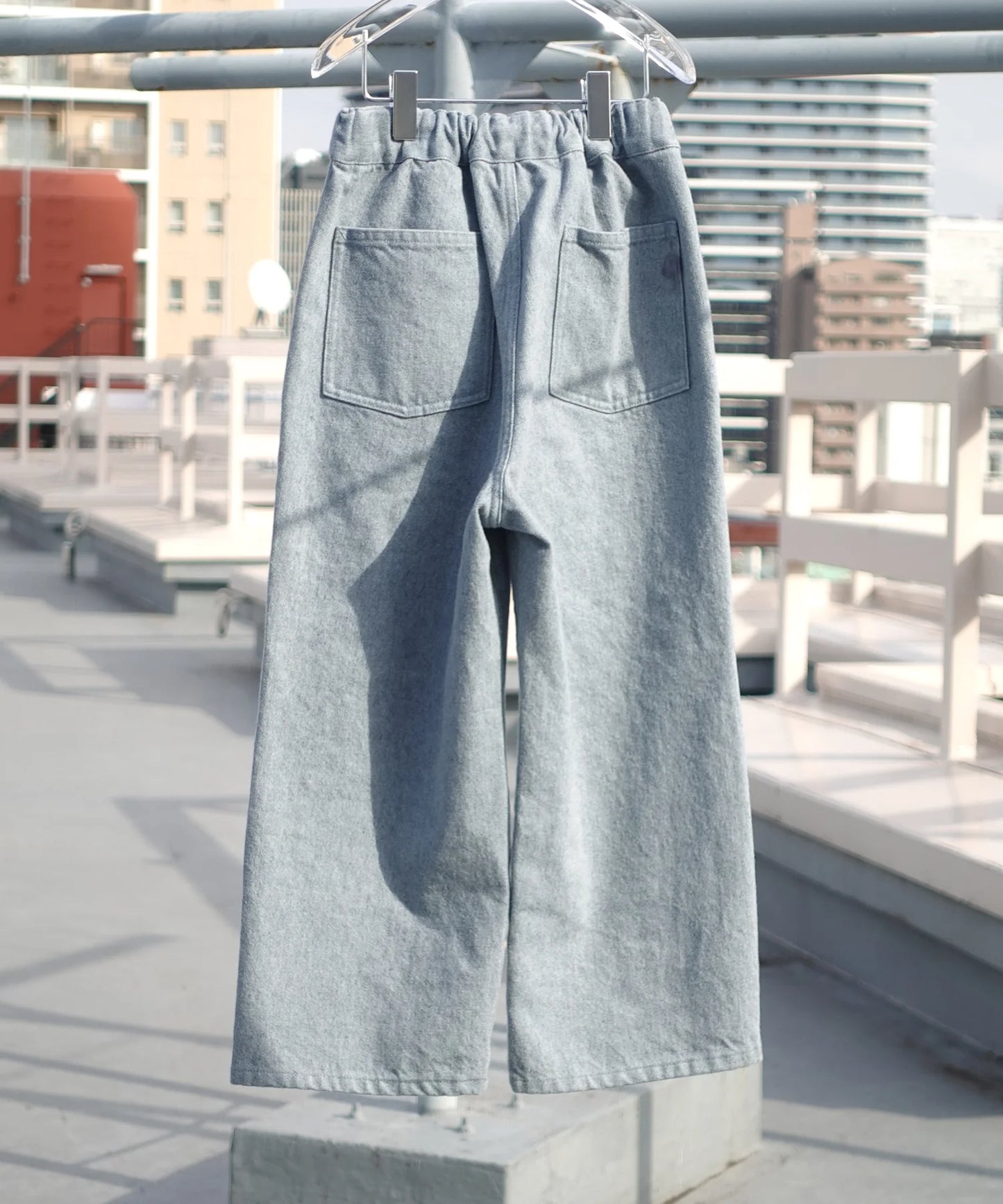 《環境配慮素材》Re DENIM PAINTER PANTS リサイクルコットンデニム 通年素材［100-145cm］