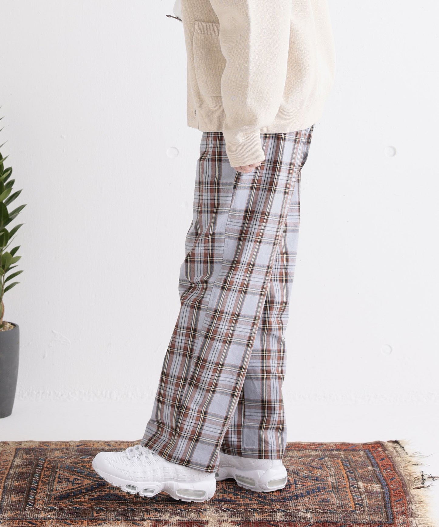 TARTAN EASY PANTS 全年材質格紋格紋寬錐形 [145-175cm]