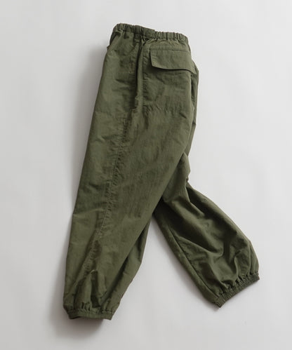 Re:NYLON HIKING PANTS 弱撥水 通年素材 リサイクルナイロン